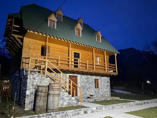 Bujtina Vellezerit Grrela Hotel in Montenegro