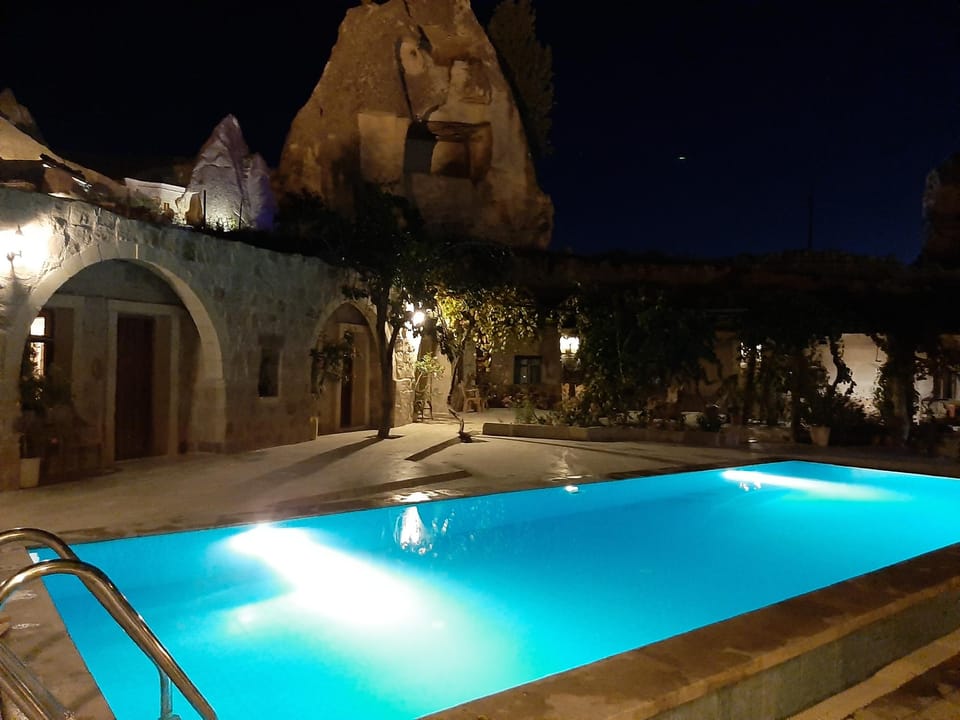 Seven Rock Cave Hotel Hostel in Turkey