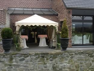 Hotel L'Ami du Chambertin Hotel in Wallonia, Belgium