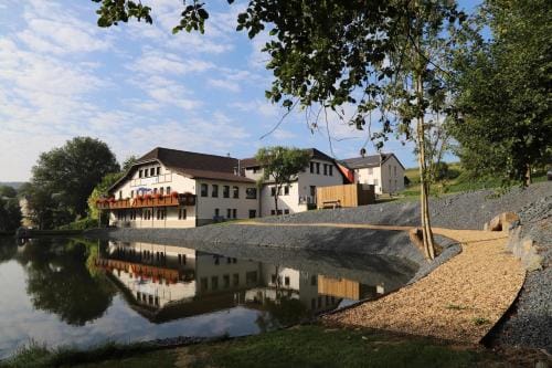 Hotel Burg Hof Hotel in Wallonia, Belgium