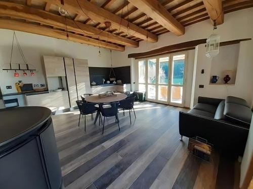 Ca' Gulino - Urbino - Villa con Minipiscina in Borgo Antico Hotel in Marche