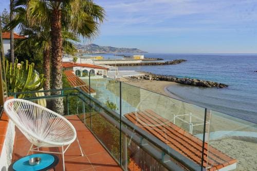 VILLA RITA SEA FRONT VIEW SANREMO - Parcheggio gratuito in struttura Hotel in Sanremo