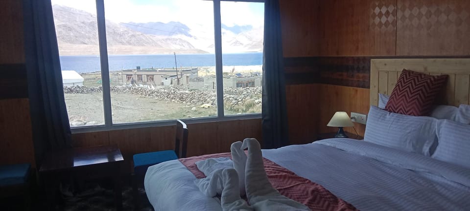 Crystal Lake Resort Ladakh Resort in India