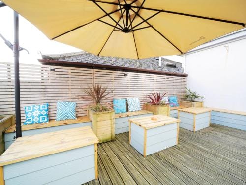 The Artist Loft, Ensuite Guest Rooms, Porthleven Hotel in Porthleven