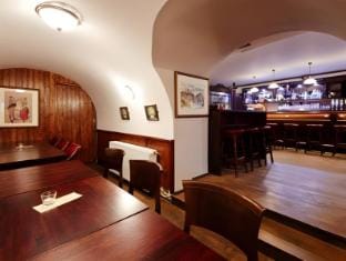 Bar/lounge