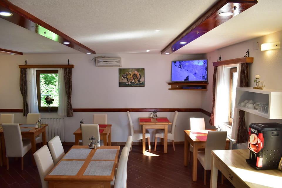 House Boro Hotel in Jezerce