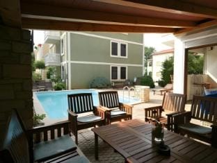 Apartments and Rooms Degra Hotel in Istria County