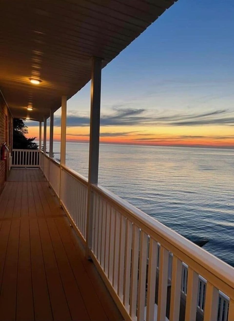 Pete's Lakefront Motel, LLC Motel in Geneva-on-the-Lake