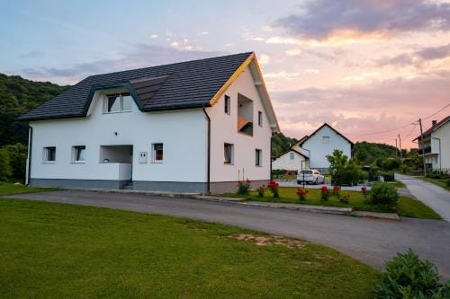 Apartments & Room Forest Hotel in Lika-Senj County