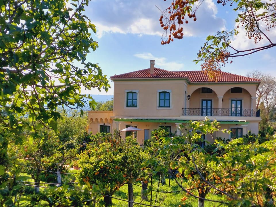 Bella Cisterna Apartment hotel in Decentralized Administration of the Aegean
