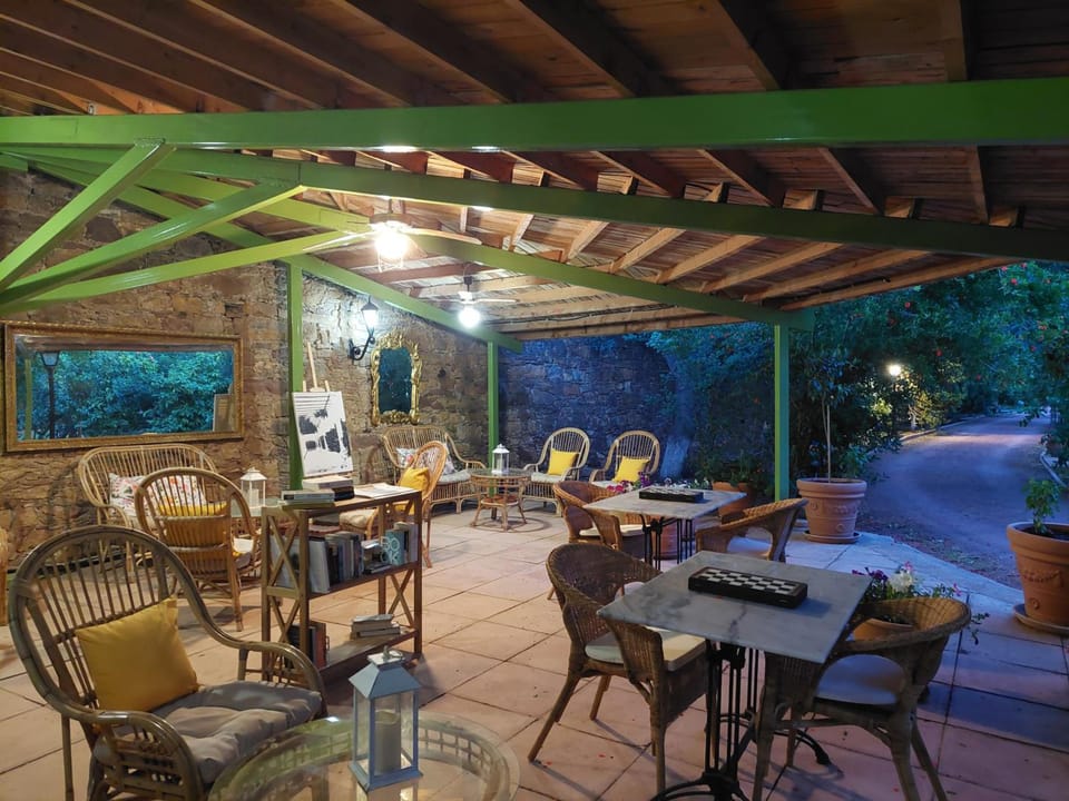 Bella Cisterna Apartment hotel in Decentralized Administration of the Aegean