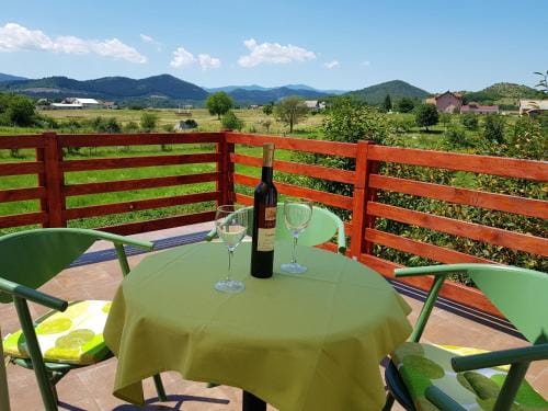 Apartman Miramare Hotel in Lika-Senj County