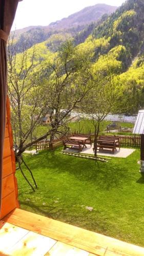 Bujtina Pllumi Theth Hotel in Montenegro
