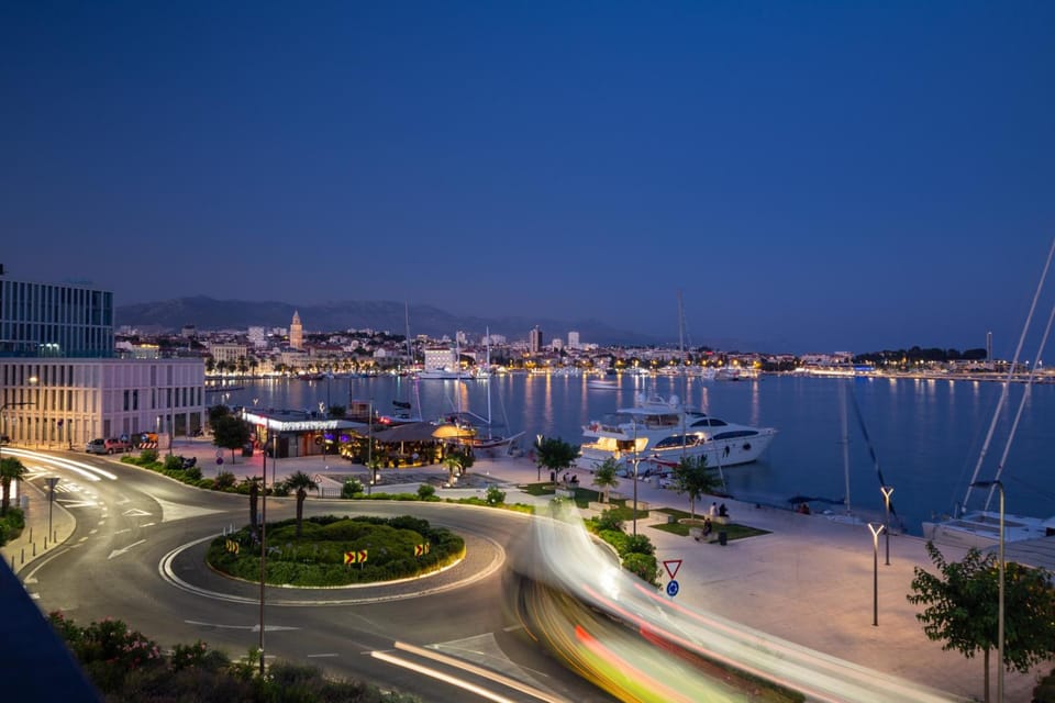Sun and Sea Deluxe Apartments Hotel in Split