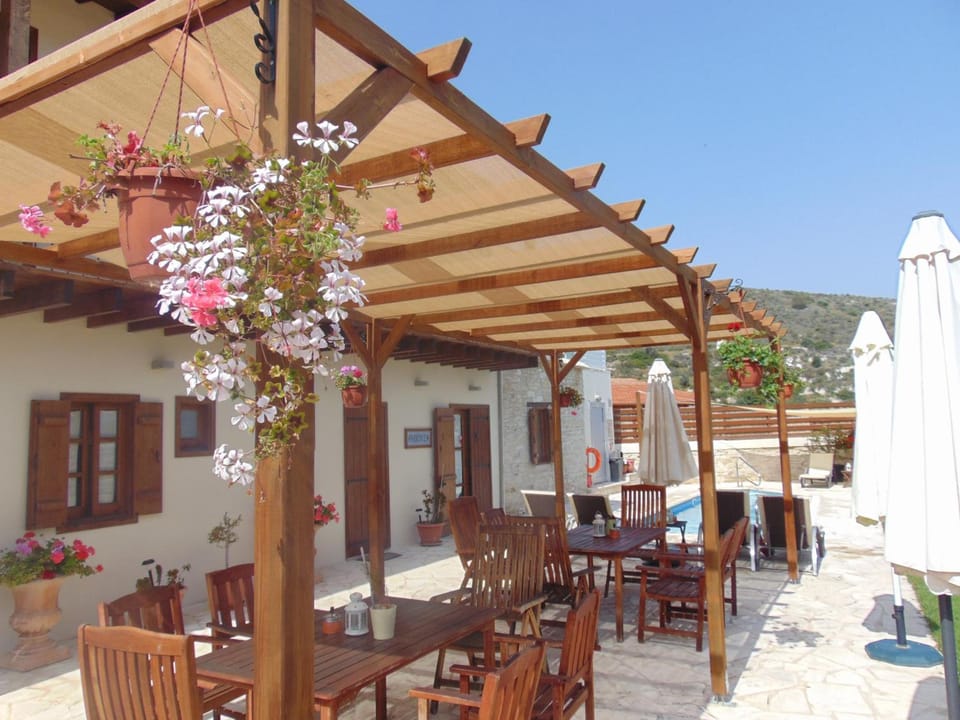 Charalambos Holiday Cottage Apartment hotel in Larnaca District