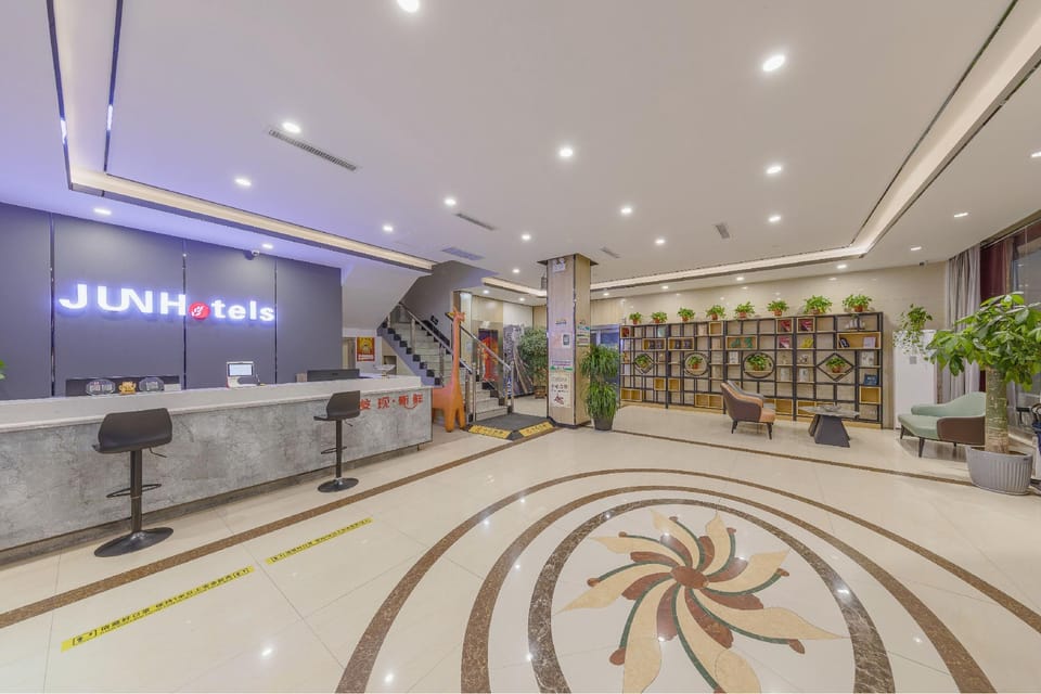 Junyi Hotel (Tanguo Ancient City) Hotel in Jiangsu