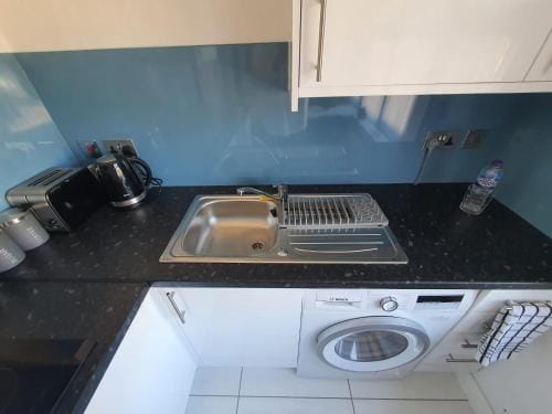 New Self Contained Flat,in Hayes, Free Parking Hotel in Southall