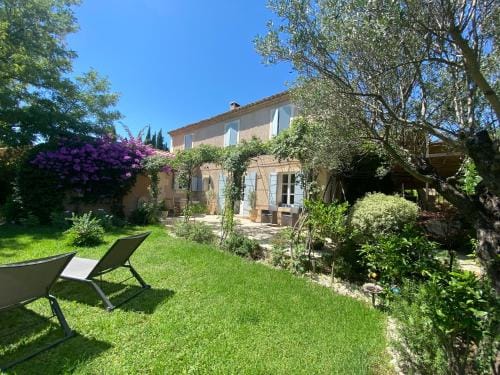 La Paradoune 2 Hotel in Arles