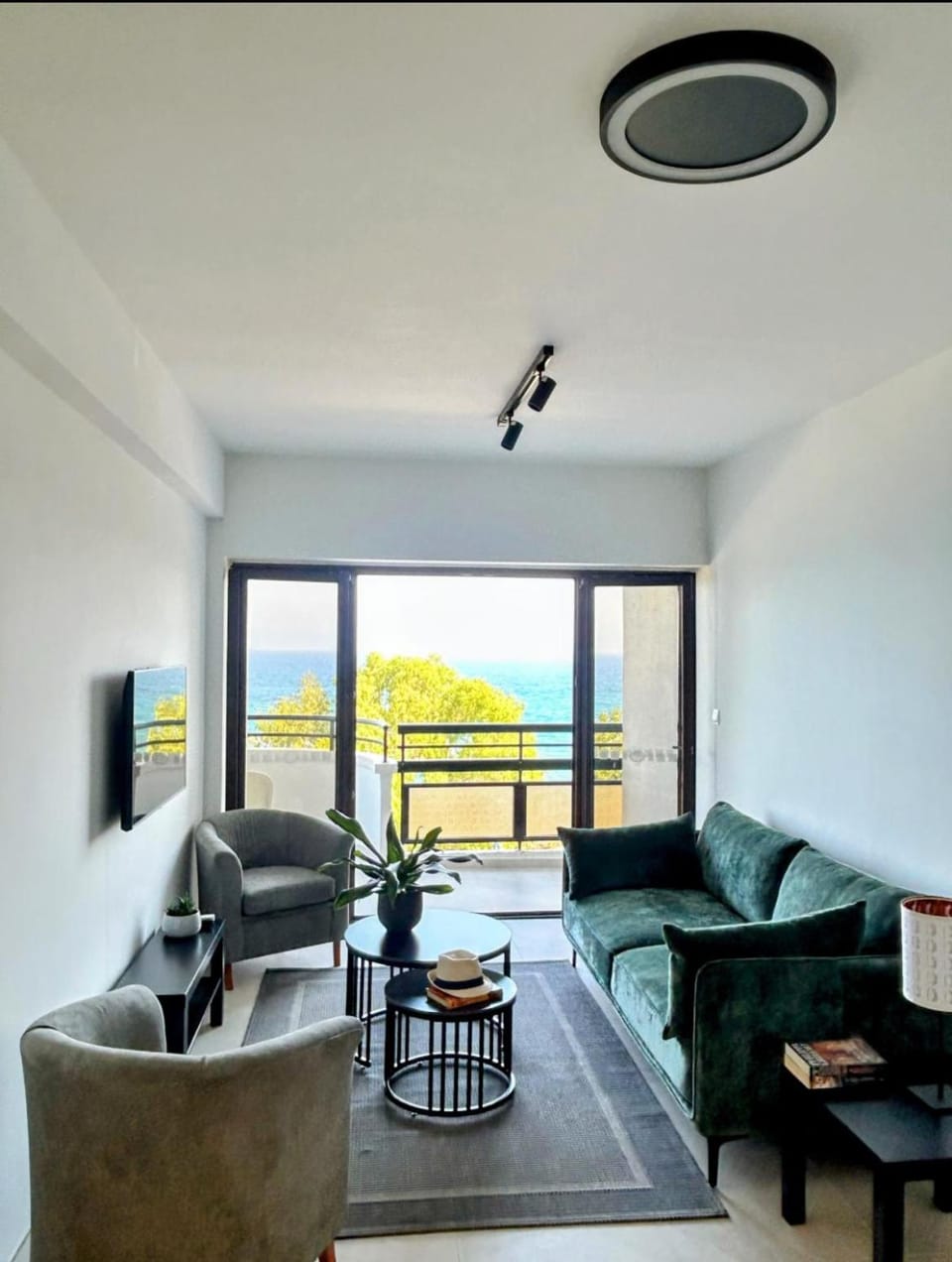 Pigeon Beach Hotel Apartments Apartment hotel in Limassol District