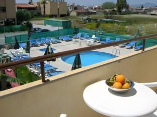 Marios Apartments Hotel in Larnaca District