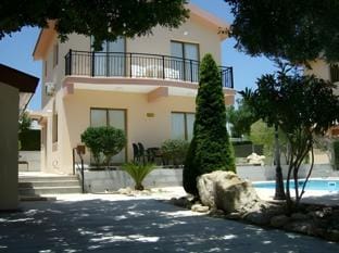 Kapsalia Holiday Villas Hotel in Pissouri