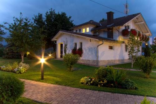 Rooms Degenija Annex Hotel in Plitvice Lakes Park