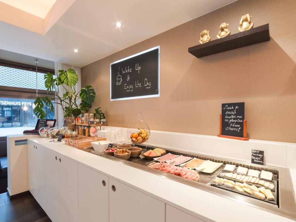 Hotel Kristoffel - Ontbijt inbegrepen Hotel in Middelkerke