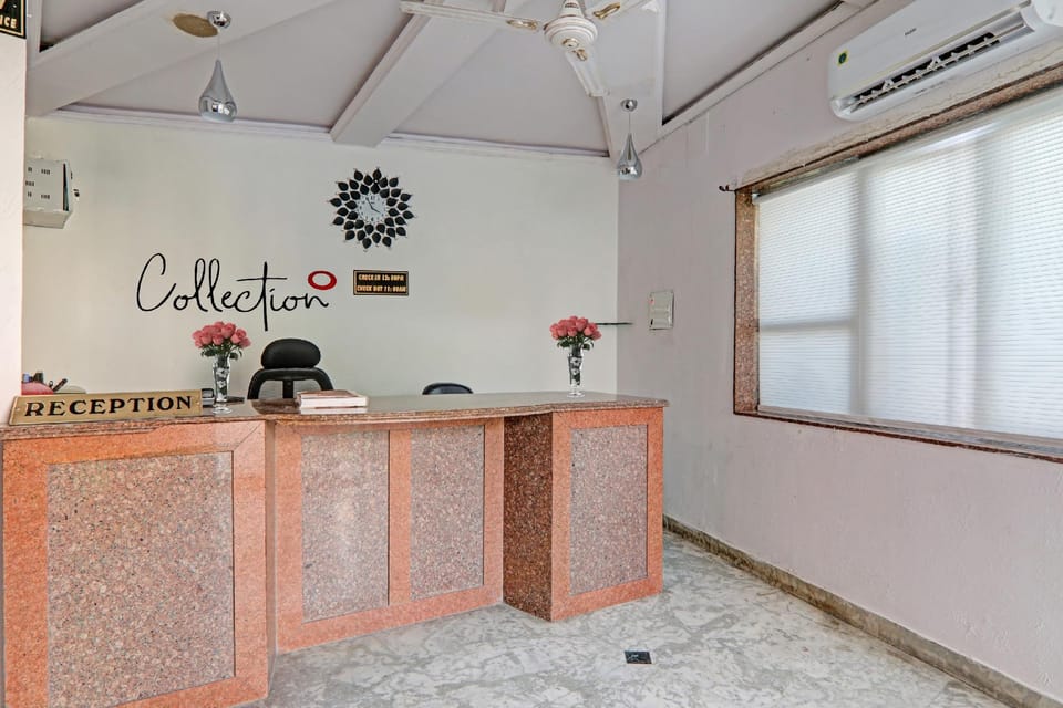 Collection O Premier Near Hazratganj Hotel in Lucknow