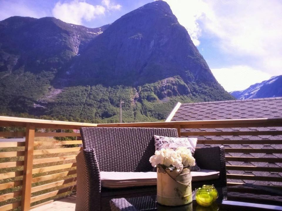 Vollsnes Feriehus Lodge in Vestland