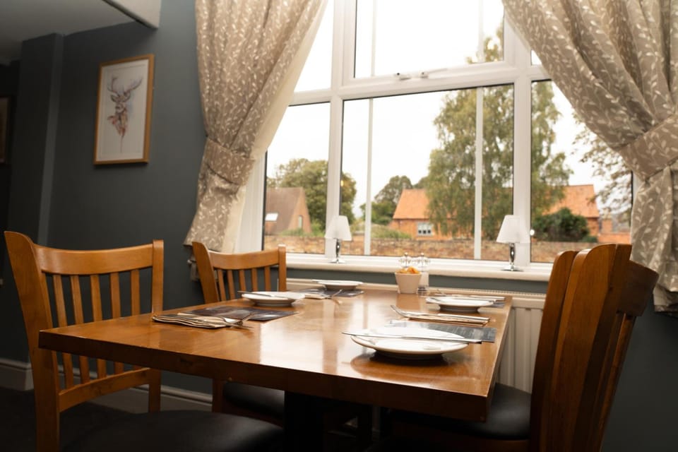 The Finch Hatton Arms Hotel in South Kesteven District
