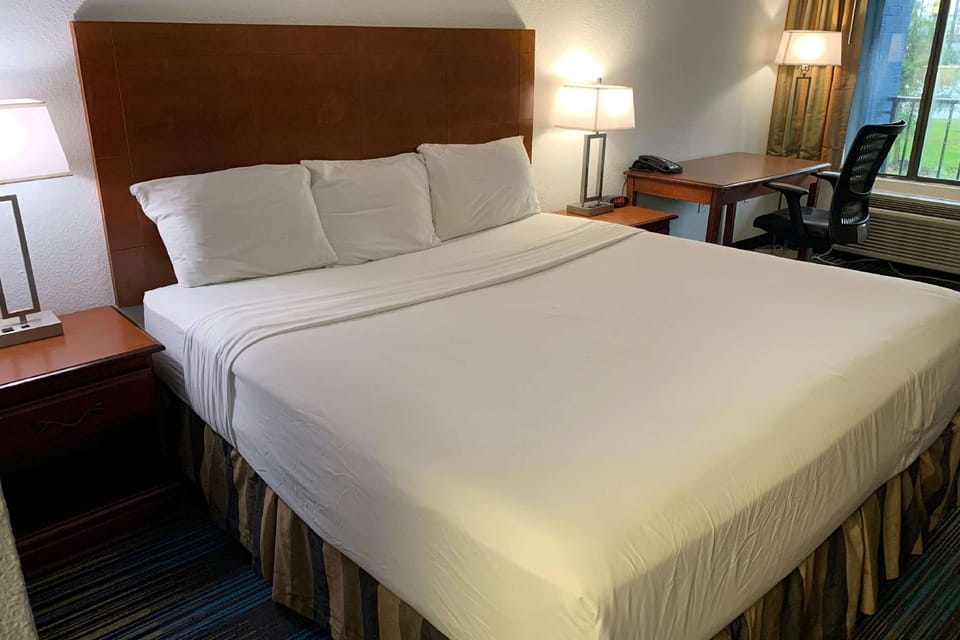 Travelodge by Wyndham Mobile AL Hotel in Tillmans Corner