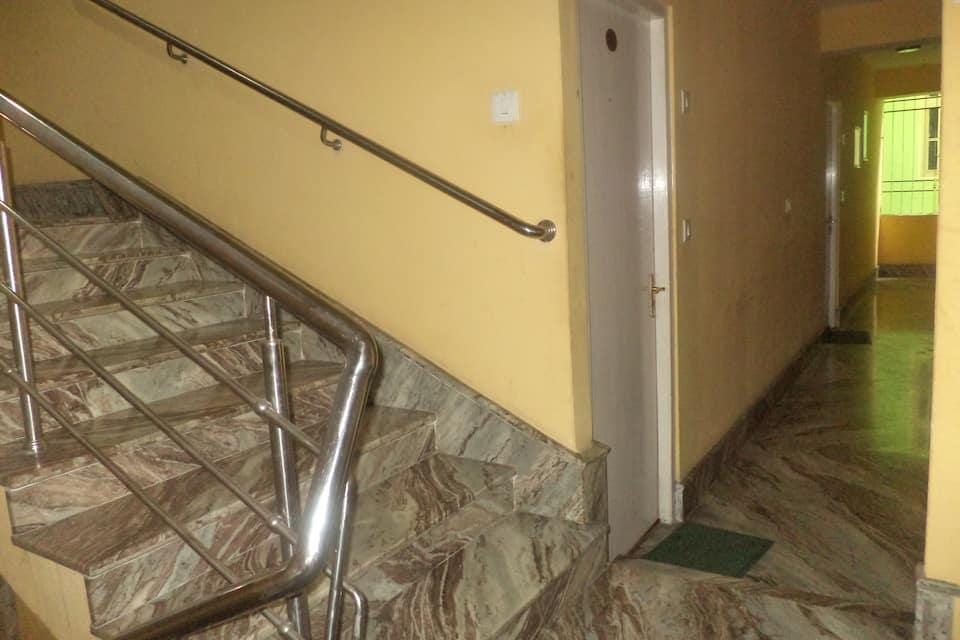 Collection O Twins Peak Hotel in India