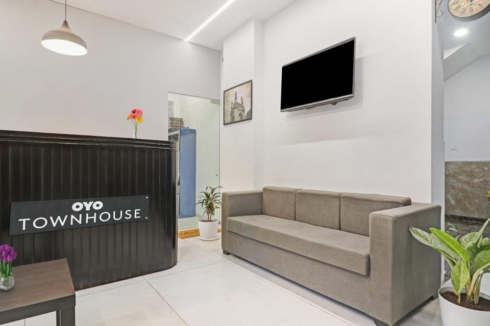 Townhouse Ameerpet Hotel in Hyderabad