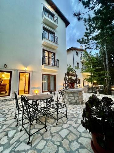 Hotel Kulla e Arte Hotel in Podgorica Municipality, Montenegro