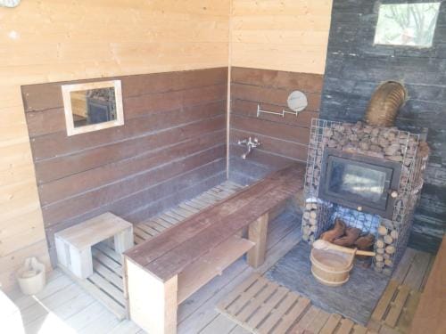 Magnifique Cabanon avec jacuzzi et sauna Hotel in French Riviera