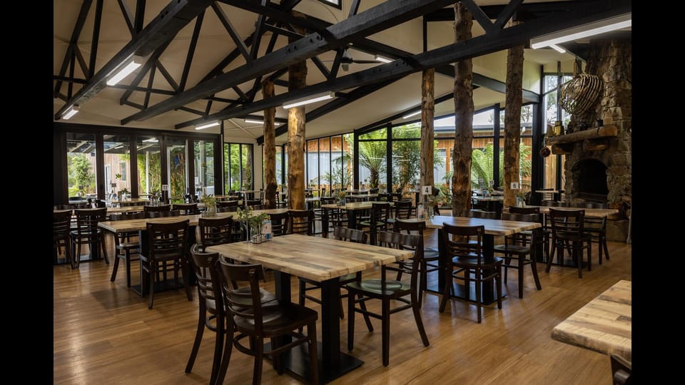 Tullah Lakeside Lodge Motel in Tasmania