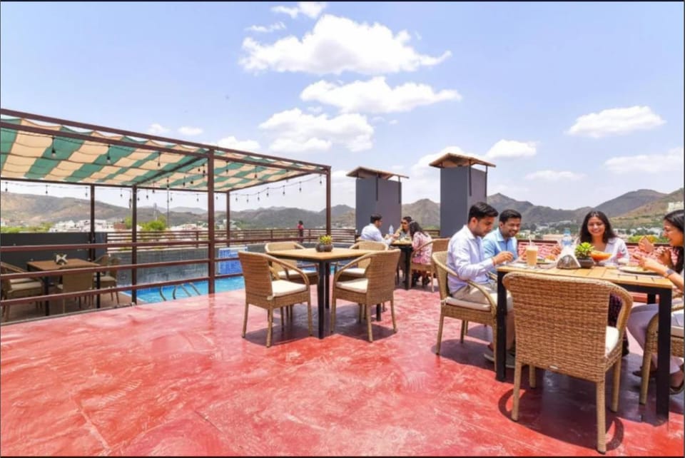 MANGAL HOTEL AND RESORTS Hotel in Udaipur