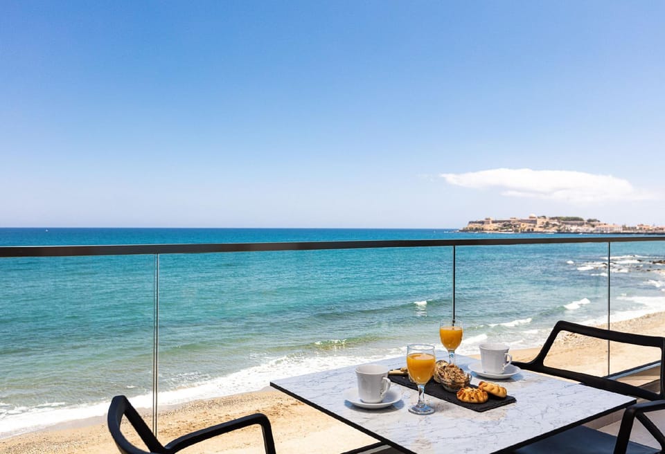 North Coast Seaside Suites Hotel in Rethymno
