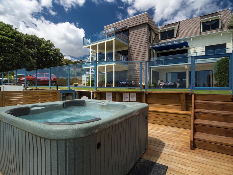 By the Bay Beachfront Apartments Apartment hotel in Northland