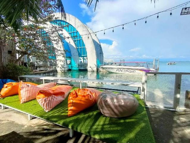 I-Talay Zone Sea Hotel Resort in Phe