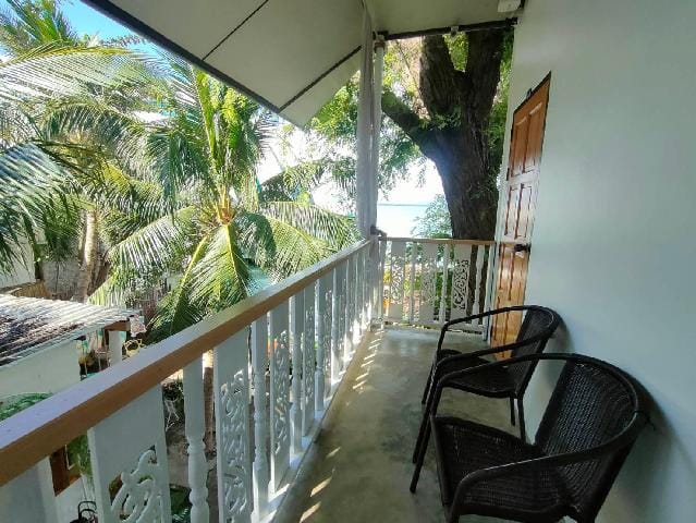 I-Talay Zone Sea Hotel Resort in Phe