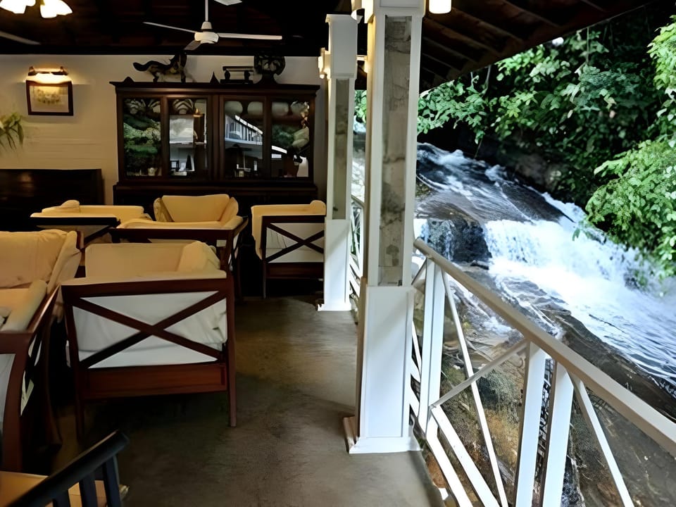 Royal River Resorts Resort in Central Province
