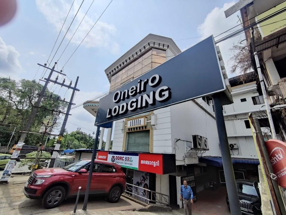 Hotel Oneiro  Hotel in Kerala