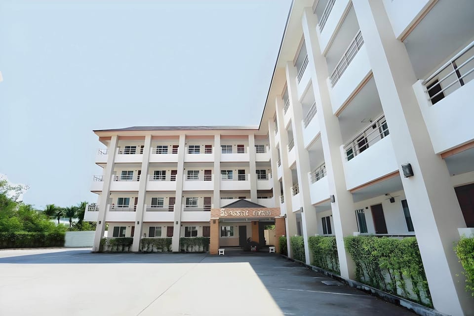 Weerawan Place Apartment hotel in Laos