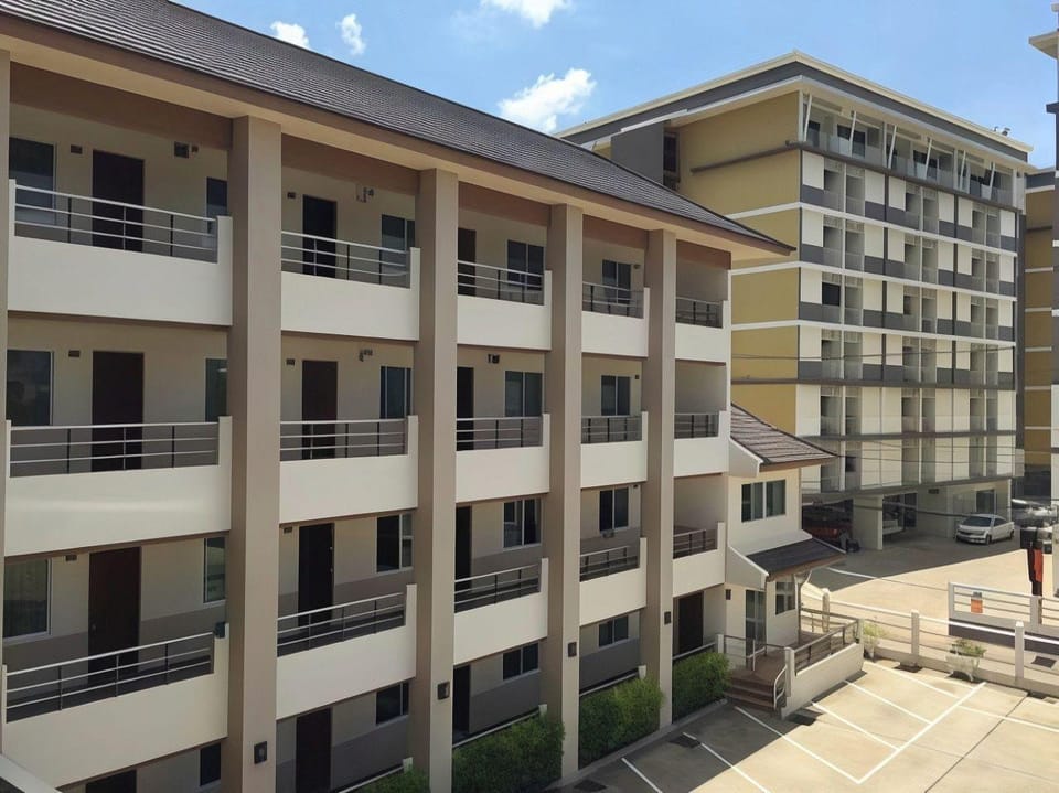 Weerawan Place Apartment hotel in Thailand