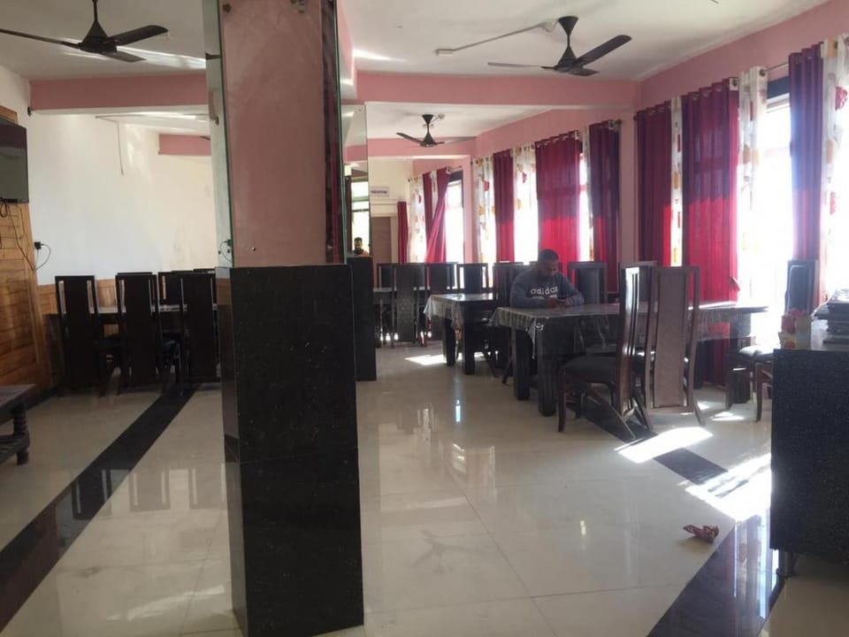 Valley View Inn Hotel in Uttarakhand