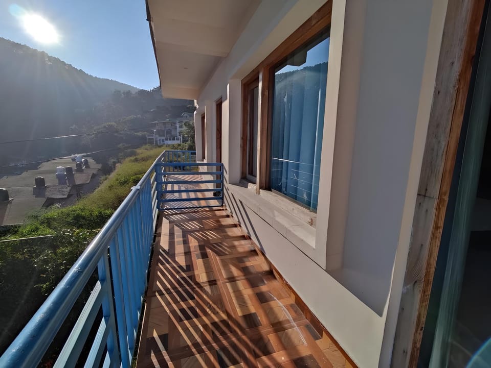 Valley View Inn Hotel in Uttarakhand