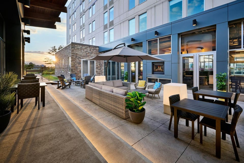 Aloft Vaughan Mills Hotel in Vaughan