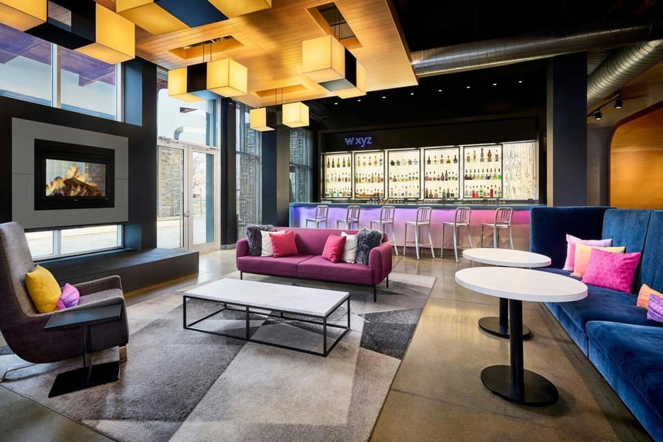 Bar/lounge