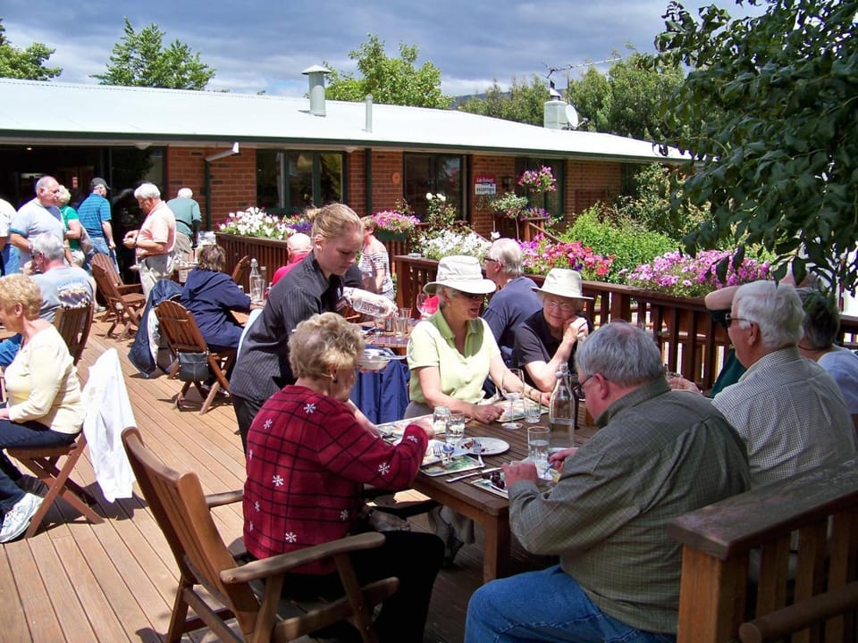 Lake Roxburgh Lodge Hotel in Otago